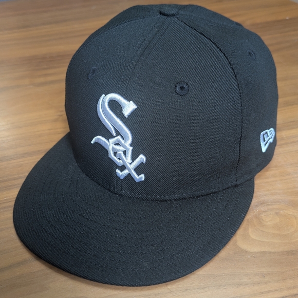 New Era Other - New Era Chicago White Sox Fitted Cap 7 5/8